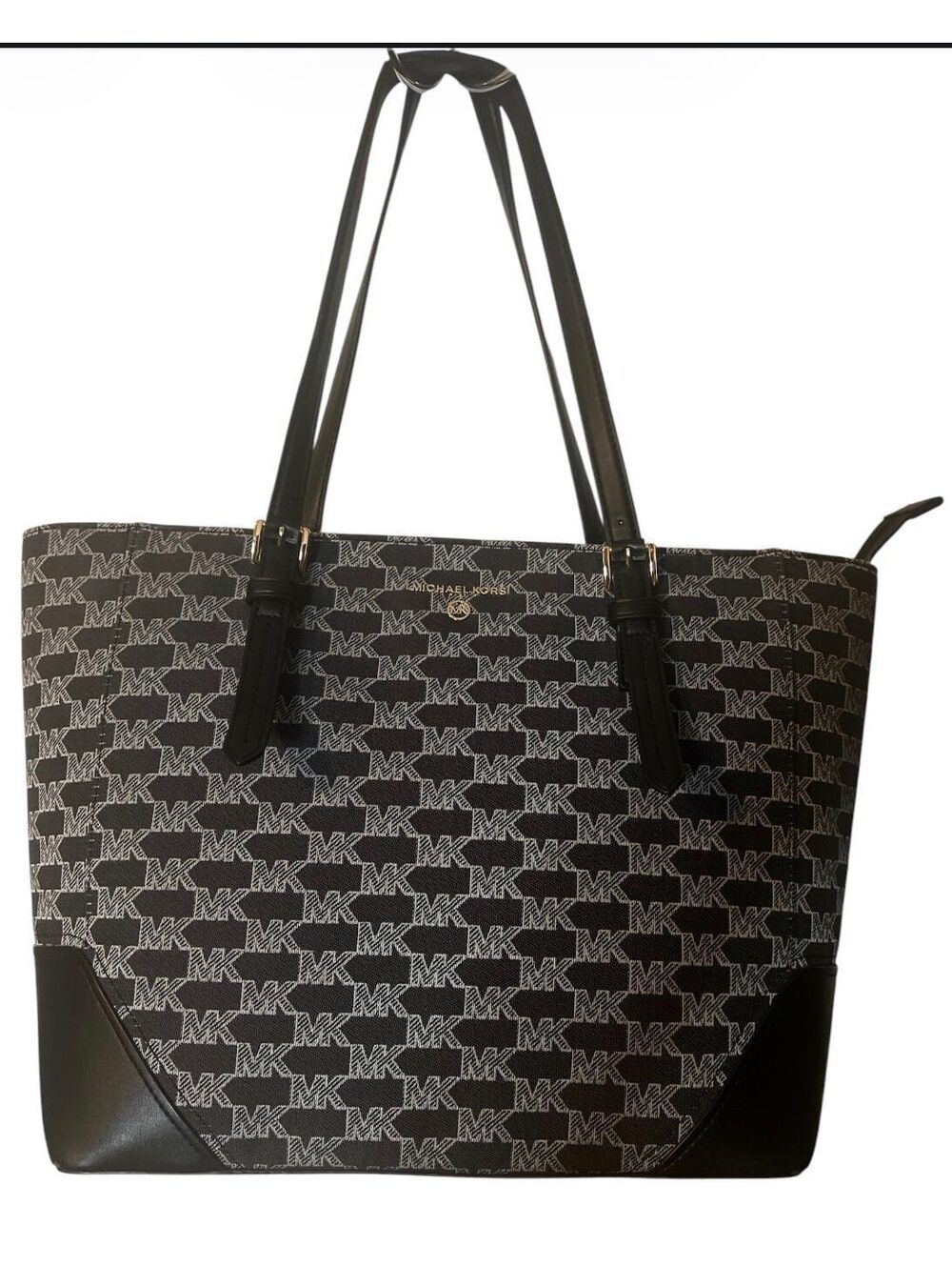 MK108. Michael Kors Aria Large Signature Logo Jacquard Tote Bag
